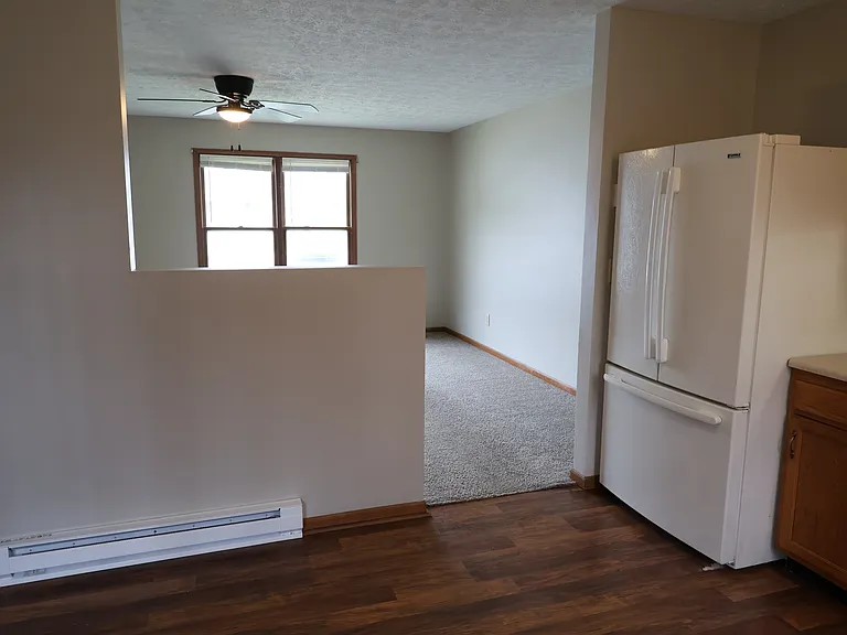 8 Westside Ct — Photo 11
