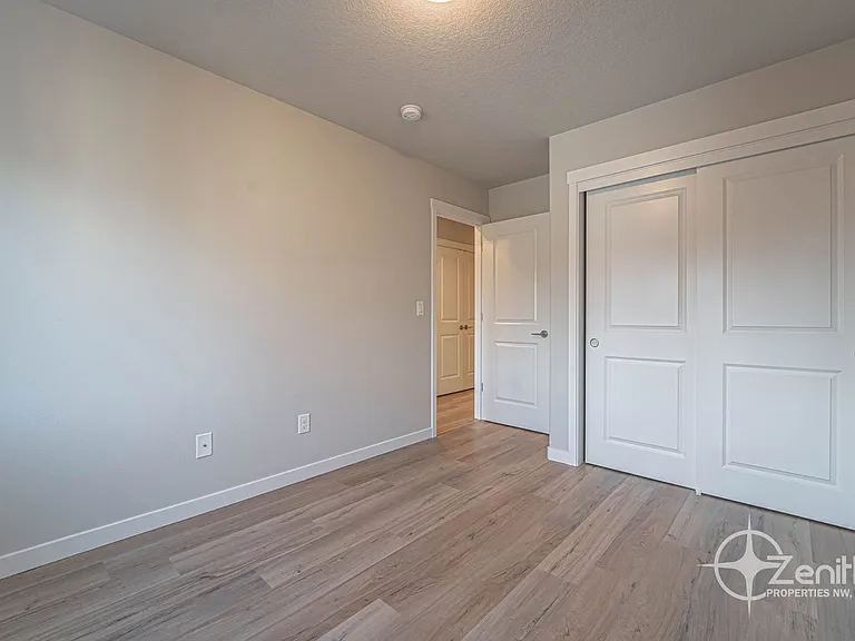 4939 NE 2nd Ct — Photo 19