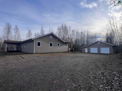 295 Pleasant Valley Rd, Fairbanks, AK, 99712
