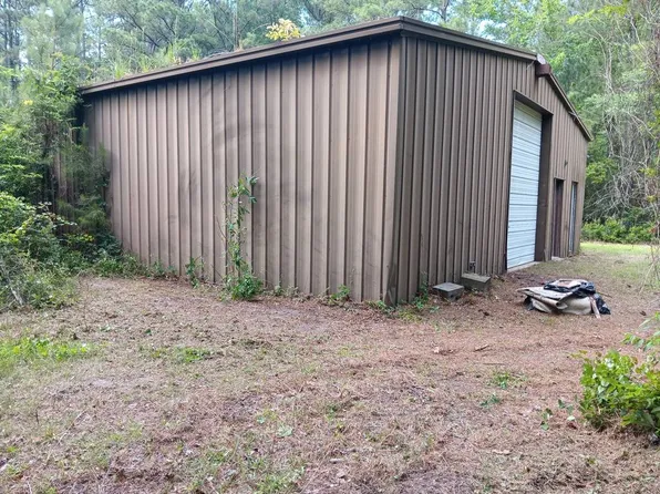 1235 Belangia Rd, Havelock, NC 28532