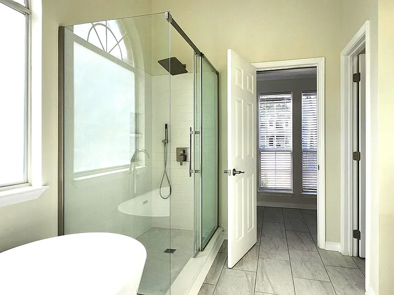 3829 Versailles Ct — Photo 12