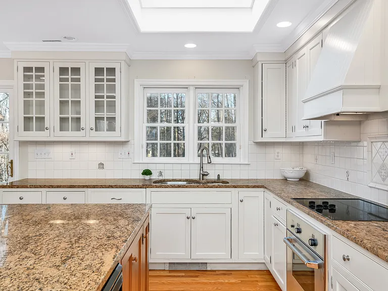 12 Norton Ln — Photo 10