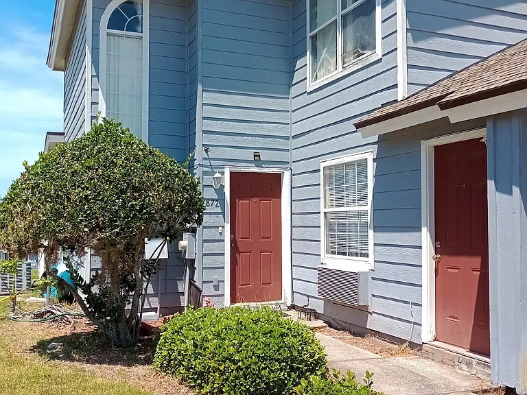 872 Caribbean Dr — Photo 1