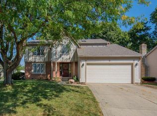 3174 Bellerive Dr, Pickerington, OH 43147