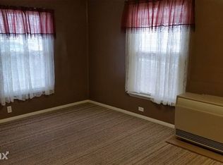 809 S Bridge St, Belding, MI 48809