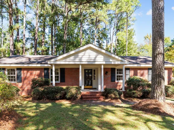 2912 Ridgecrest Dr, Rocky Mount, NC 27803