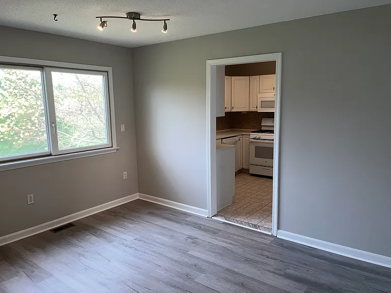 11 Reese Ave #C — Photo 10