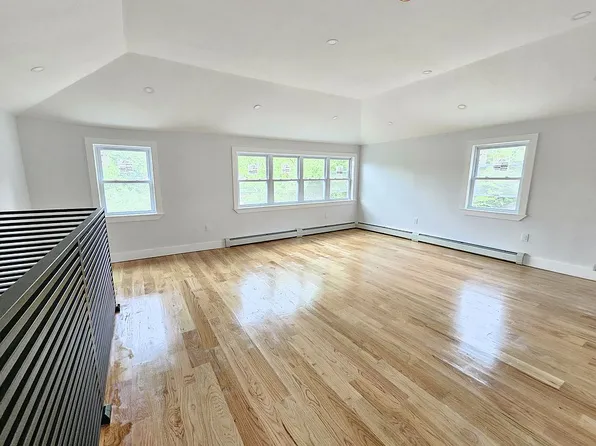 15323 123rd Ave, Jamaica, NY 11434