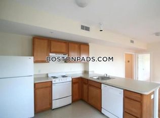 878 Massachusetts Ave #2, Cambridge, MA 02139