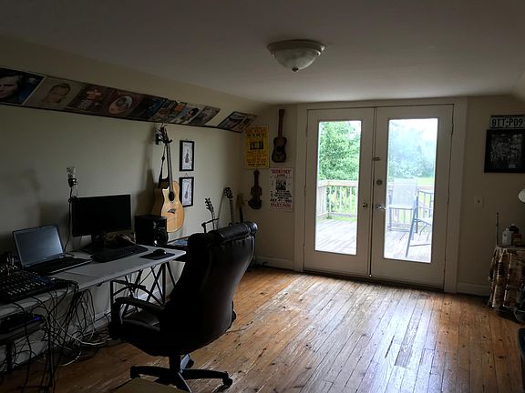 Upstairs bedroom being used as office / music room