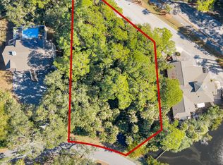 2 Fiddlers Trace Rd, Saint Helena Island, SC 29920