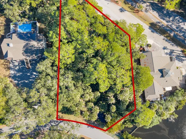 2 Fiddlers Trace Rd, Saint Helena Island, SC 29920