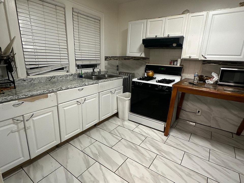 8671 Smart St, photo 10