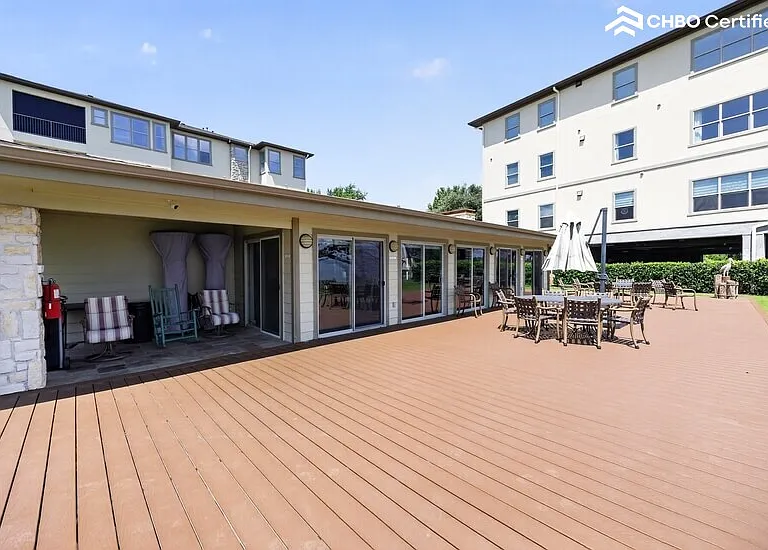 500 Waters Edge Dr #137 — Photo 5