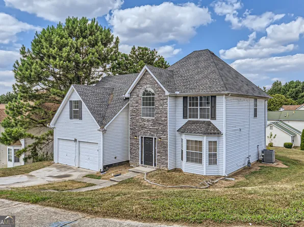 1290 Pebble Beach Ln, Hampton, GA 30228