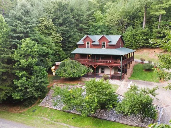 1647 Staghorn Rd, Purlear, NC 28665