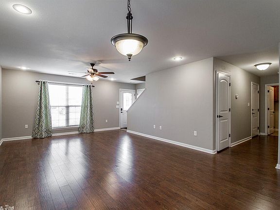 4th image of 722 Mimosa Ct