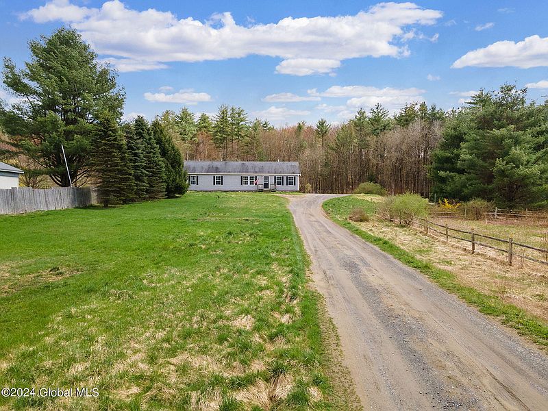 2nd image of 3334 Galway Road