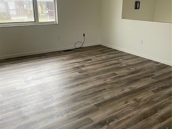 2nd image of 202 W 8th St
