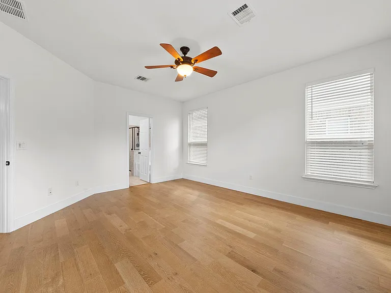 544 Ayinger Ln — Photo 21
