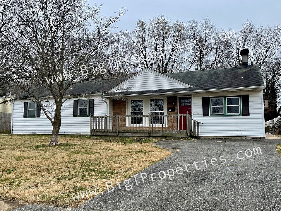 1st image of 16 W Clairmont Dr
