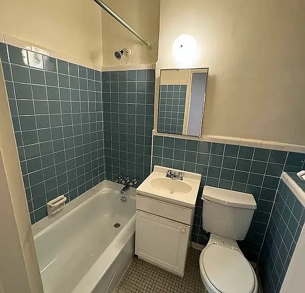 226 E 29th St #1E — Photo 12