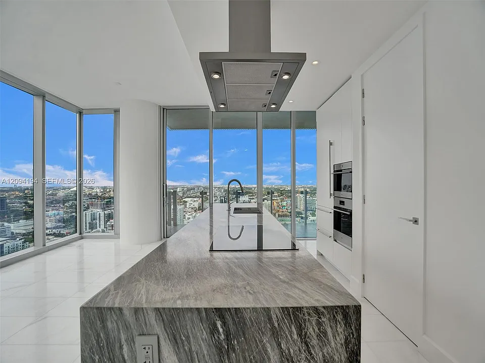 700 NE 26th Ter #3505