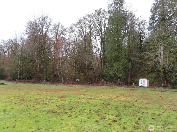 235 Anchor Road, Castle Rock, WA 98611