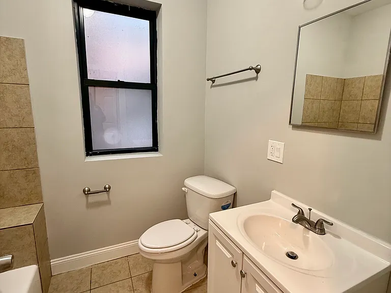 6913 S Paxton Ave #3 — Photo 9