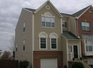 5609 Glenwood Mews Dr, Alexandria, VA 22315