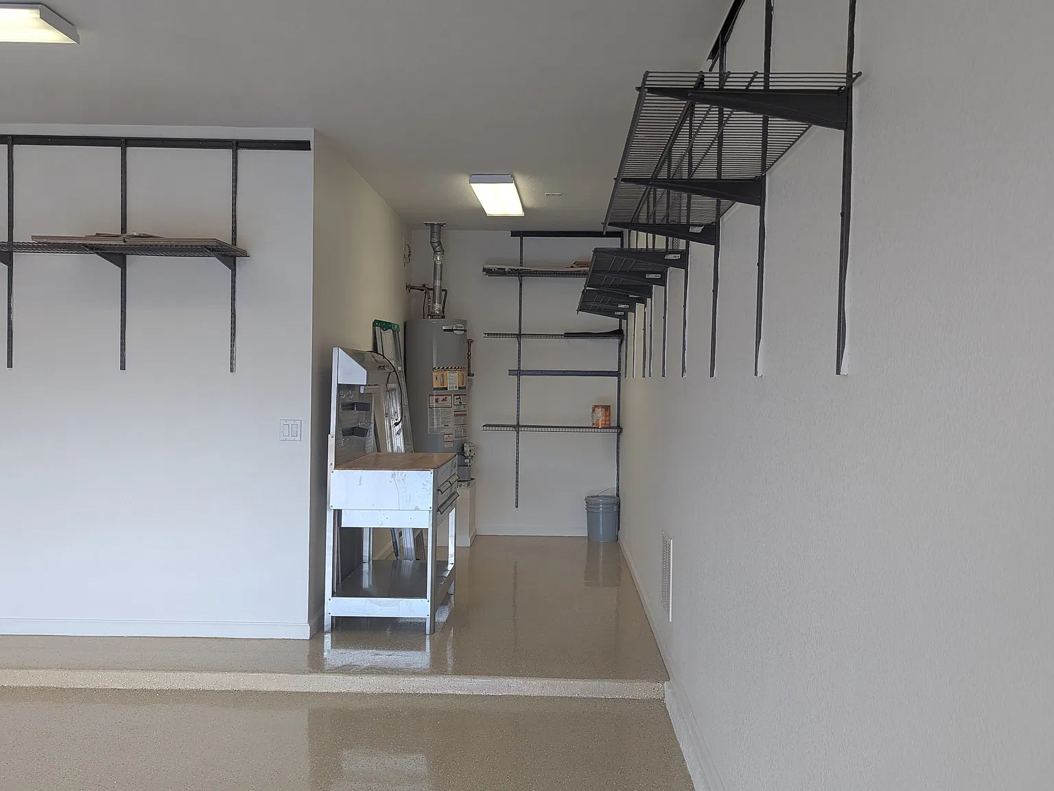 2 bed, 1572 sqft, $1,900 — Photo 3