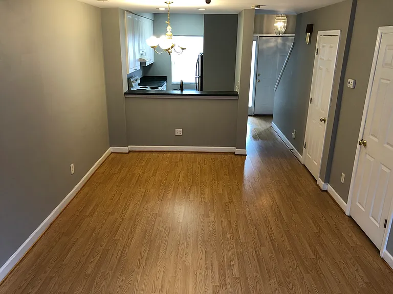 1508 Kenilworth Ave — Photo 5