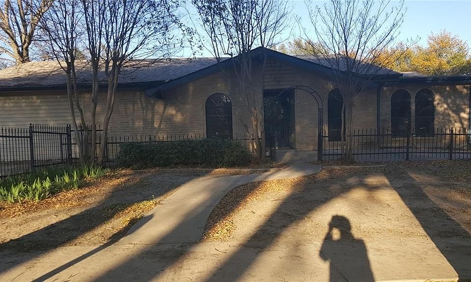 1st image of 625 Hillcrest St