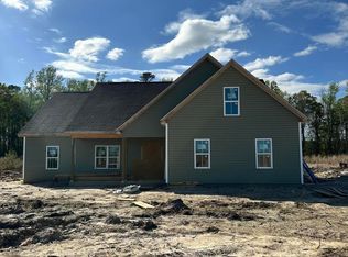 331 Crepe Myrtle Rd, Burgaw, NC 28425