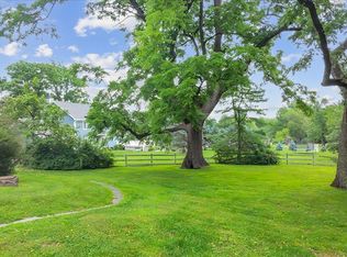 230 Westlake Dr, Valhalla, NY