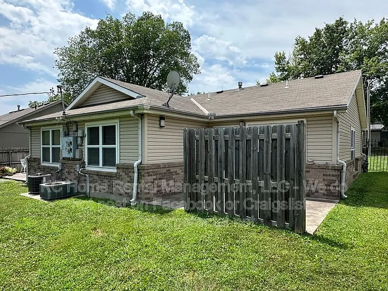 4319 Jackson Ave — Photo 19