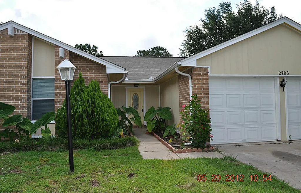 3 bed, 2.0 bath, 1636 sqft, $1,690 — Photo 4