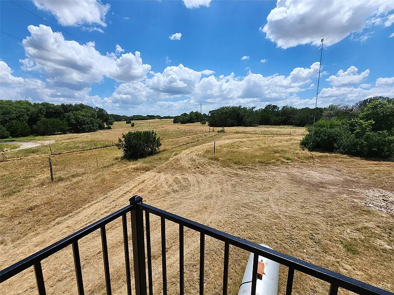 500 Spring Creek Rd — Photo 36