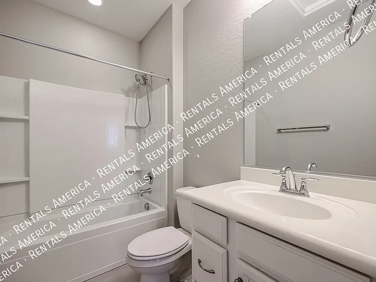 1701 E Dogwood Ln — Photo 25