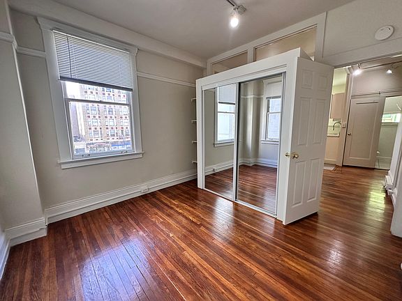 4th image of 424 Jones St #1B-1Ba-383Sqft
