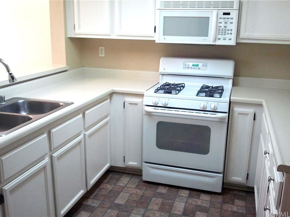 1st image of 1025 N Tippecanoe Ave Unit 103