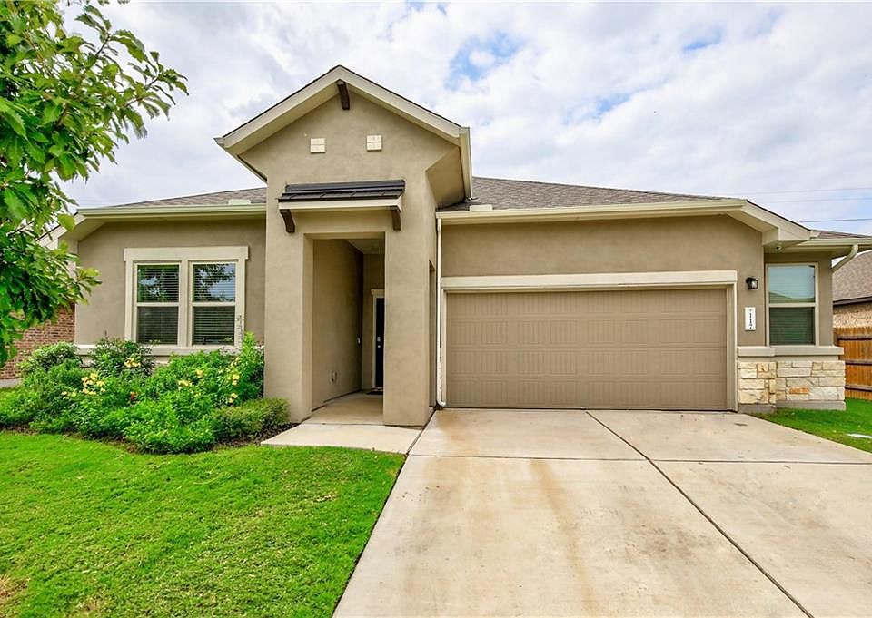1st image of 117 Headwaters Dr