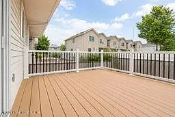 18 Lucy Loop — Photo 40