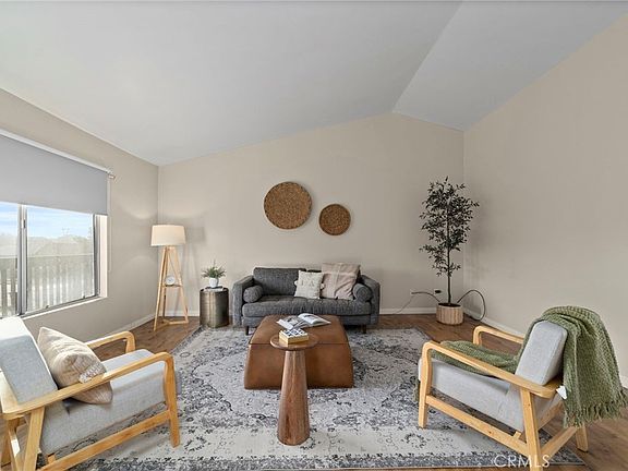 2nd image of 824 N Pasadena Ave APT 31