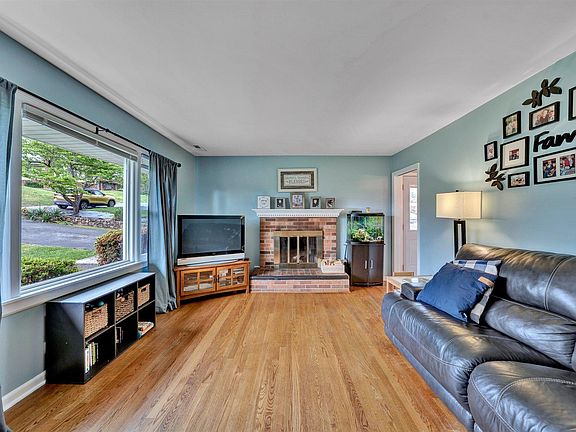 5th image of 923 Blandford Ave