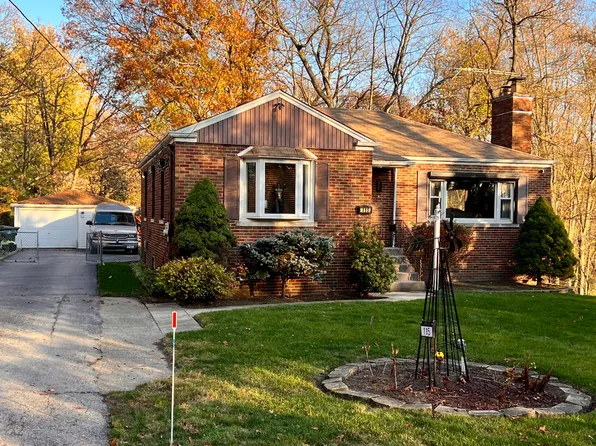 115 S Wabash Ave, Glenwood, IL 60425