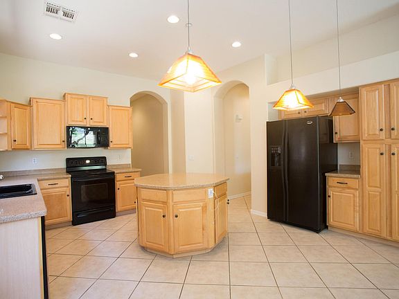 3rd image of 14101 N 106th Pl