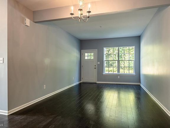 2nd image of 10 Graham Dr