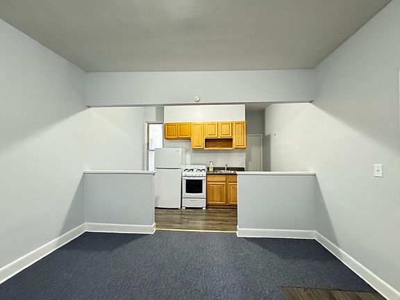 4th image of 163 Warburton Ave #1A
