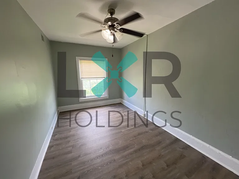1206 Dekalb St #3 — Photo 8